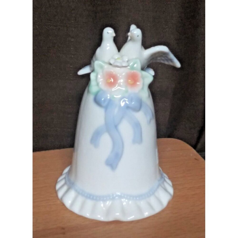 PORCELAIN WEDDING BELL Cake Decoration DOVES 5.5" underglaze, pastel colors EUC